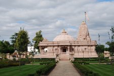 Jain_Temple_Oshwal_Centre_Pottersbar_Hertfordshire_UK.jpg