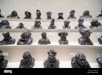 washington-dc-national-gallery-of-art-display-of-a-series-of-bronze-BM89NP.jpg