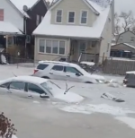 Screenshot 2025-02-19 at 22-32-51 Detroit was flooded and it froze over night. Cars are stuck....png