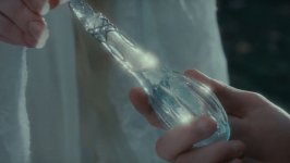 FotR_-_Phial_of_Galadriel.jpg